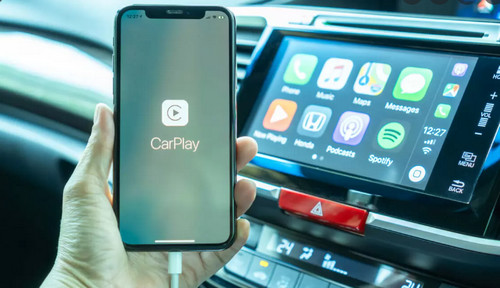 iPhone CarPlay を使って、YouTube Music を車で聴く方法